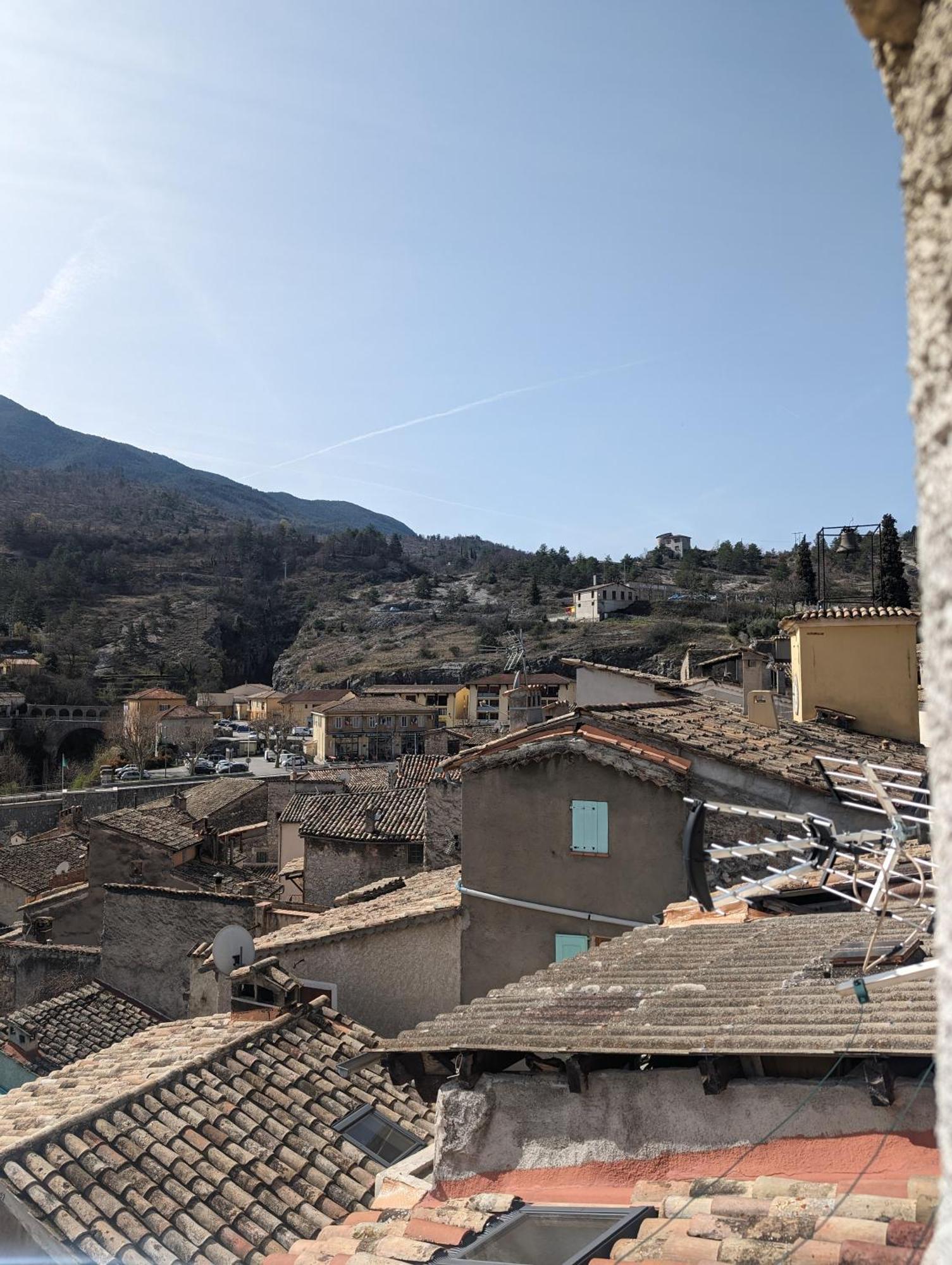 Duplex "La Belle Vue " Apartman Entrevaux Kültér fotó