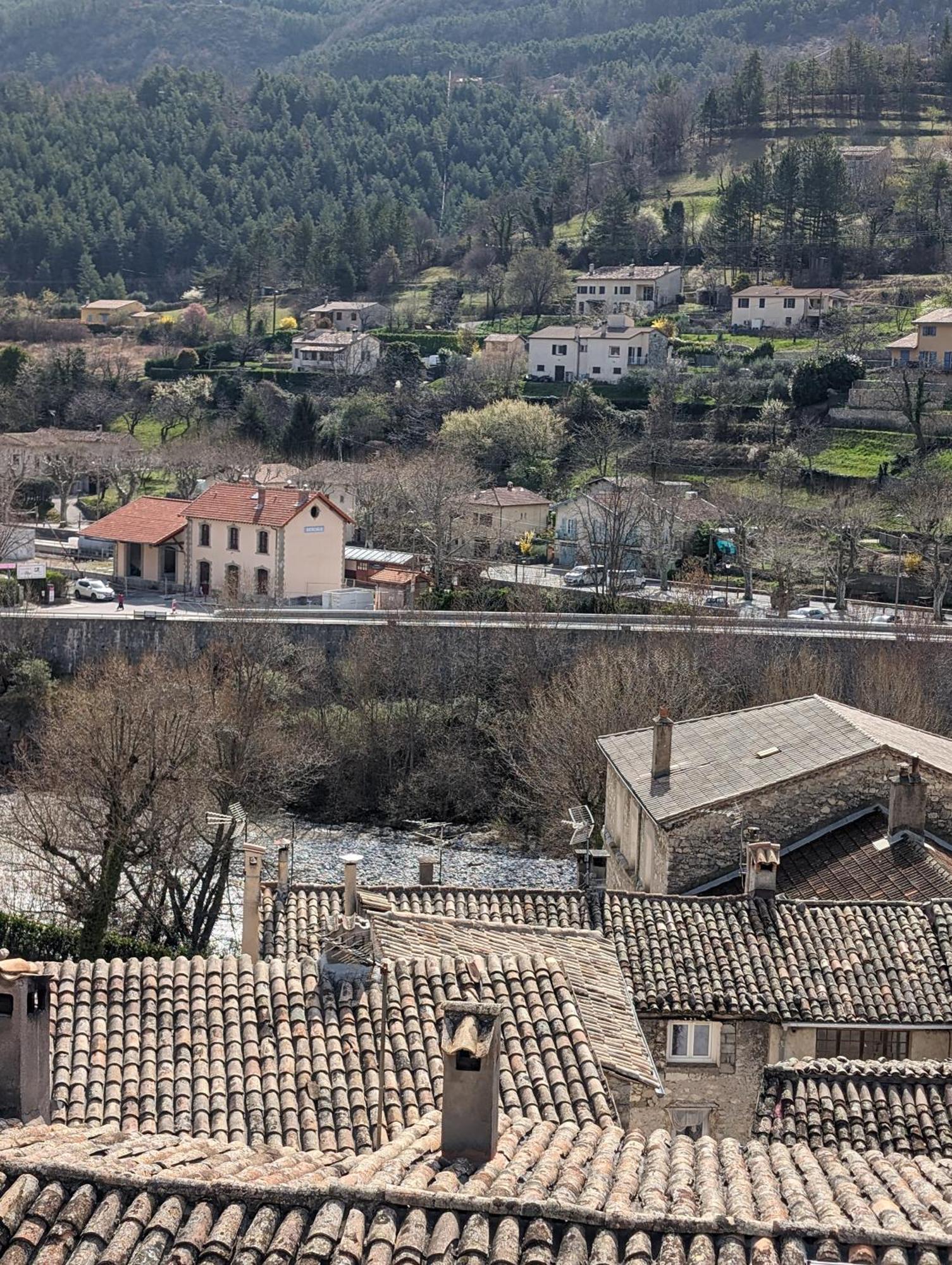 Duplex "La Belle Vue " Apartman Entrevaux Kültér fotó