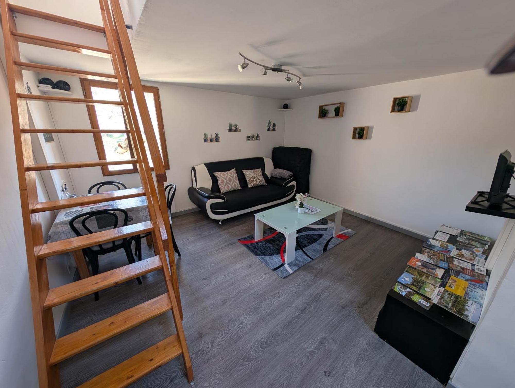Duplex "La Belle Vue " Apartman Entrevaux Kültér fotó